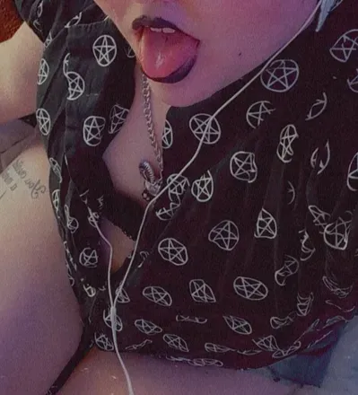 OnlyFans account  chaotic_cosmos avatar 1
