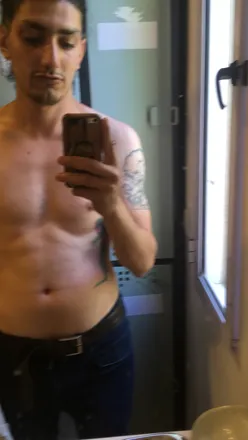 OnlyFans cuenta skiniestguy header 2