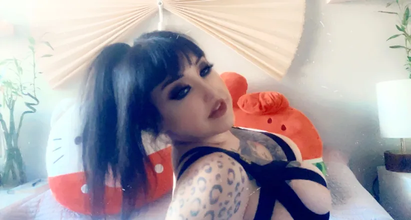 OnlyFans cuenta yaypink header 2