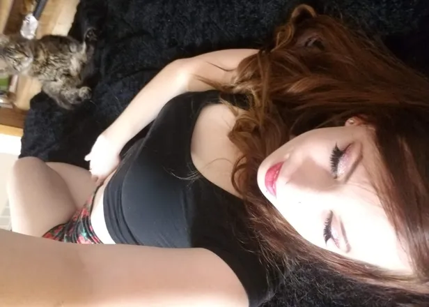 OnlyFans account  sexykittykerissa header 2
