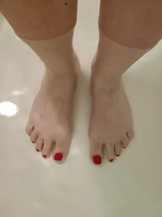 OnlyFans cuenta care4myfeet2 header 2