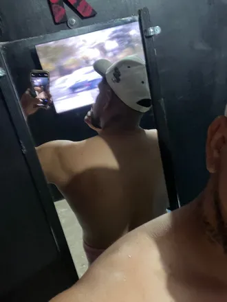 OnlyFans account  alexisardiente1429 header 2