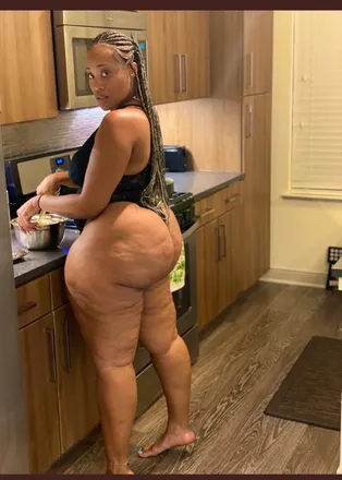 OnlyFans cuenta therealmstell93 header 2