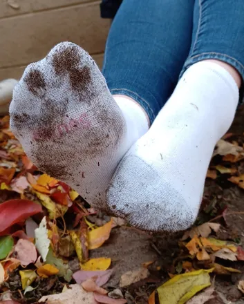 OnlyFans cuenta autumnsocks header 2