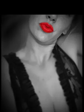 OnlyFans cuenta em_eliee avatar 1