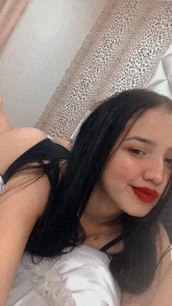 OnlyFans cuenta yuranisguzman31 header 2