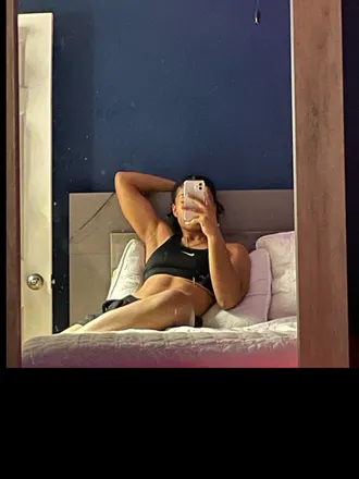 OnlyFans cuenta shekashmeout header 2