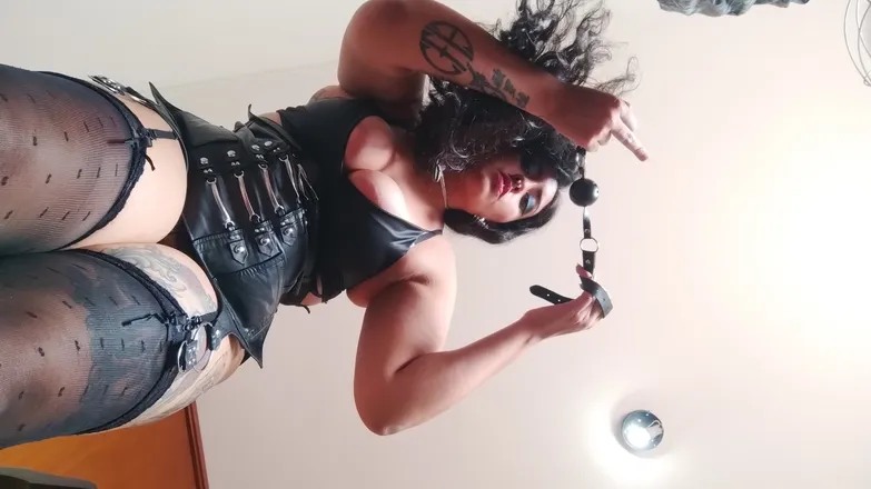 OnlyFans cuenta dom-lilith header 2