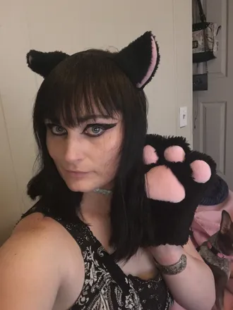 OnlyFans account  maplecali header 2