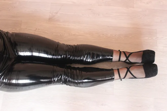 OnlyFans cuenta feet_wifey header 2