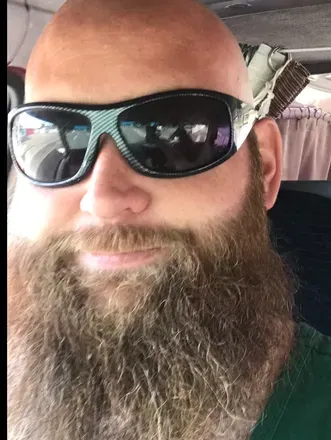 OnlyFans cuenta bearded_bushman avatar 1