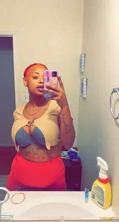 OnlyFans account  dutcheekss avatar 1