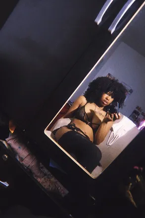 OnlyFans cuenta x_xbae header 2
