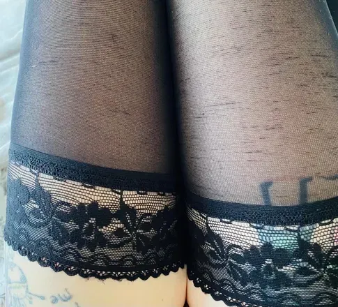 OnlyFans account  reveriekink avatar 1