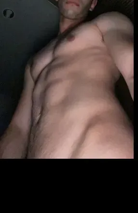 OnlyFans account  starks2201 avatar 1