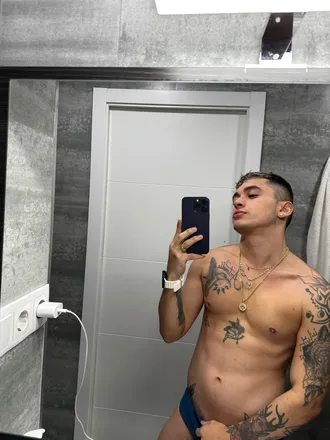OnlyFans cuenta ucancallmemike1 header 2