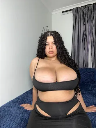 OnlyFans cuenta itsivyiris avatar 1