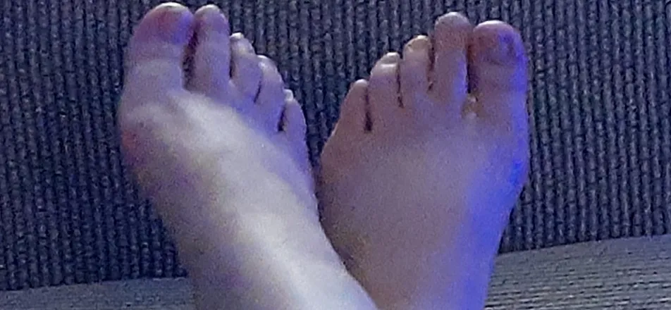 OnlyFans cuenta tonikayne header 2