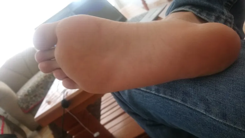 OnlyFans cuenta footfeetguyhot header 2