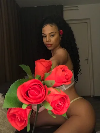 OnlyFans cuenta u171924781 header 2