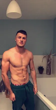 OnlyFans account  azeze avatar 1