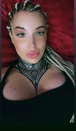 OnlyFans cuenta megara_darkmoon header 2