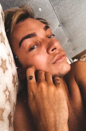 OnlyFans cuenta camerondayz header 2