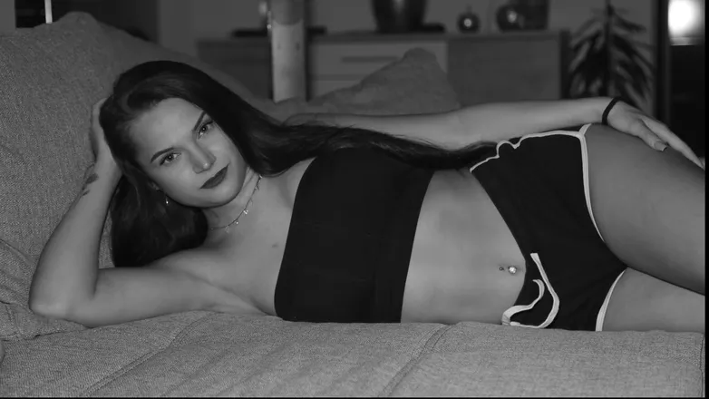 OnlyFans cuenta rom_p header 2