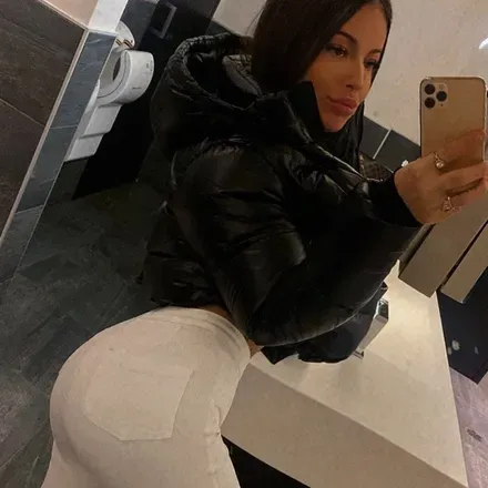 OnlyFans account  u217866073 avatar 1