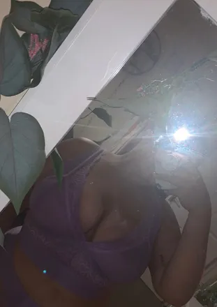 OnlyFans account  coco_redx header 2