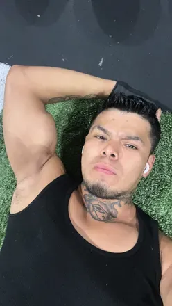 OnlyFans cuenta eddiiboii21 avatar 1
