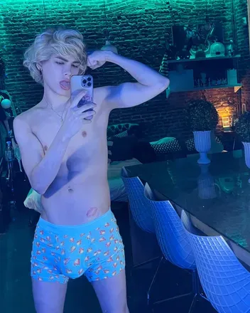 OnlyFans account  itschriswapo avatar 1