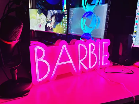 OnlyFans cuenta maidbarbie header 2