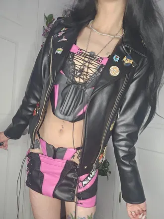 OnlyFans cuenta devils.lil.doll avatar 1