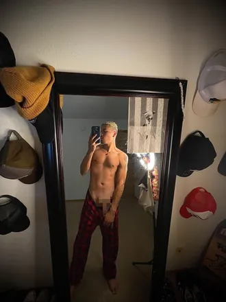 OnlyFans cuenta mi_yaboi header 2