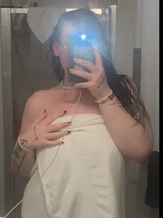 OnlyFans cuenta curviibunniie avatar 1