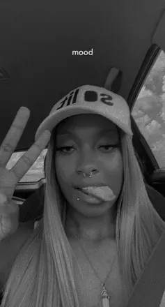 OnlyFans cuenta youuloveebluuee avatar 1