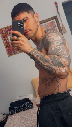 OnlyFans account  manucj12 header 2