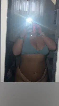 OnlyFans account  rrshaw avatar 1