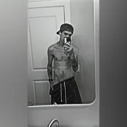 OnlyFans cuenta rookiixxx header 2