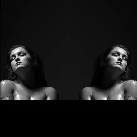 OnlyFans account  honeydrippedkisses header 2