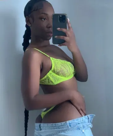 OnlyFans cuenta dejahnaee avatar 1