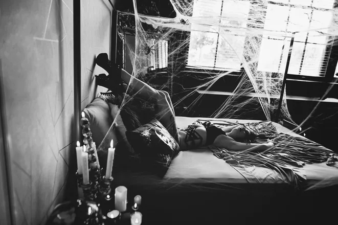 OnlyFans cuenta strega_sessuale header 2