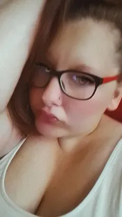 OnlyFans cuenta emma1233 avatar 1
