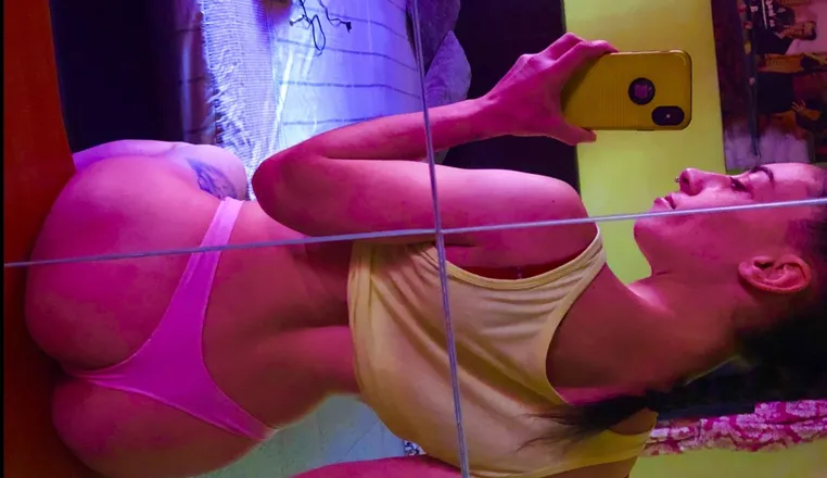 OnlyFans account  taniasm header 2