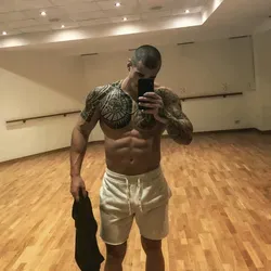 OnlyFans account  grubisic avatar 1