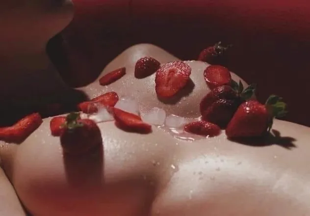OnlyFans cuenta aemrie header 2