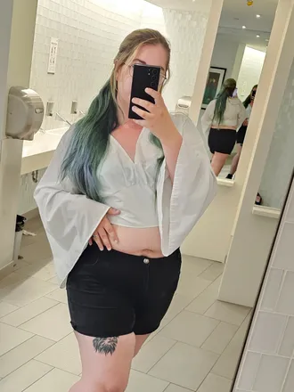 OnlyFans account  littletwistedsister avatar 1