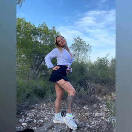 OnlyFans account  lovebeauty18 header 2