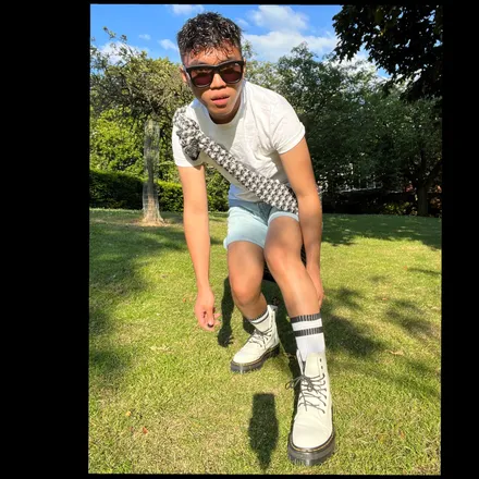 OnlyFans cuenta zhion_khing header 2